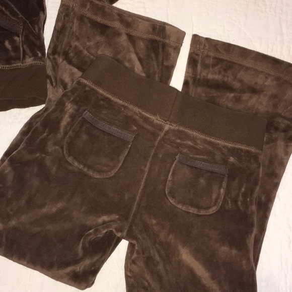 Little girls sz 6/6x two piece brown loungewear - Picture 4 of 5